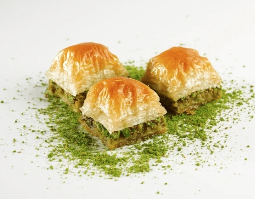 750 Gr Yoğun Antep Fıstıklı Çıtır Baklava